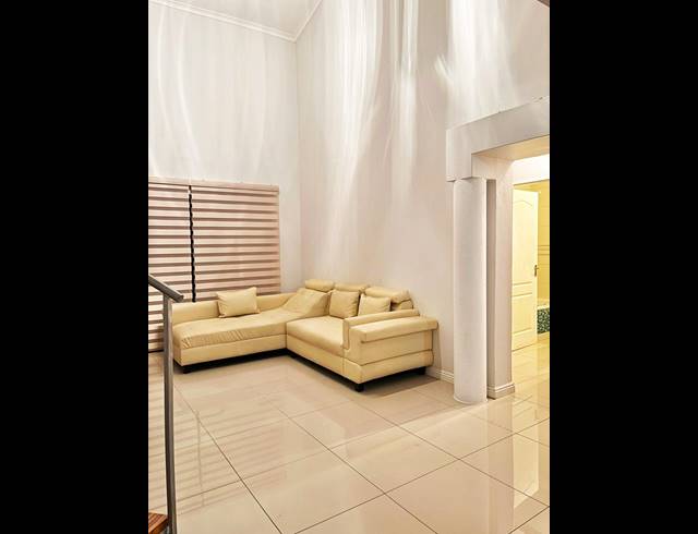 2 BEDROOM APARTMENT RENTED IN NORTHGATE
